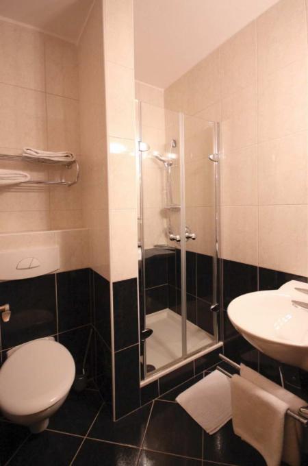 Šoporňa Relax Inn חדר תמונה