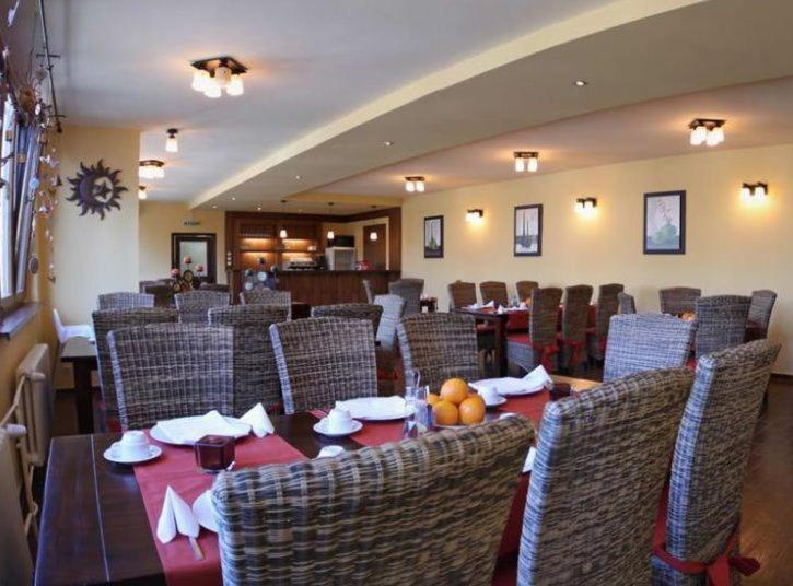 Šoporňa Relax Inn מראה חיצוני תמונה